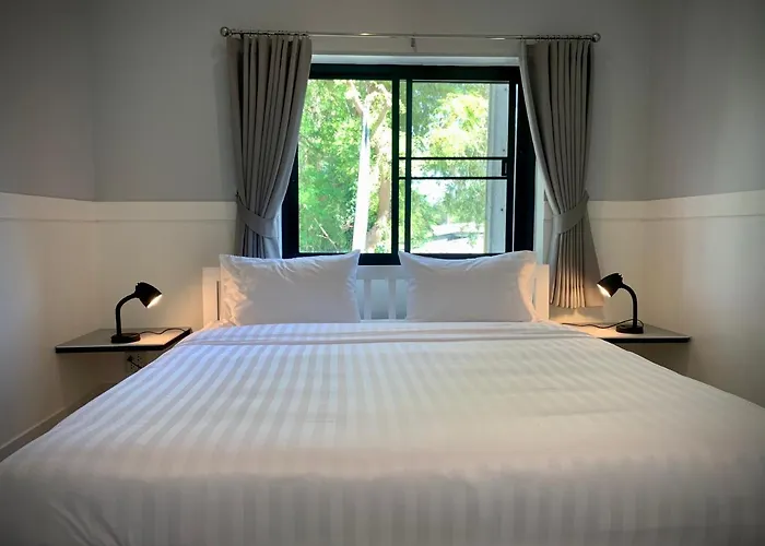 Island House Rentals 26