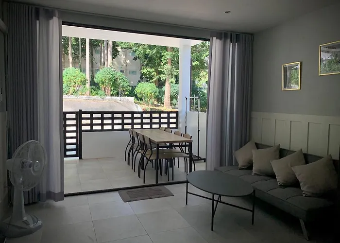 Island House Rentals 26