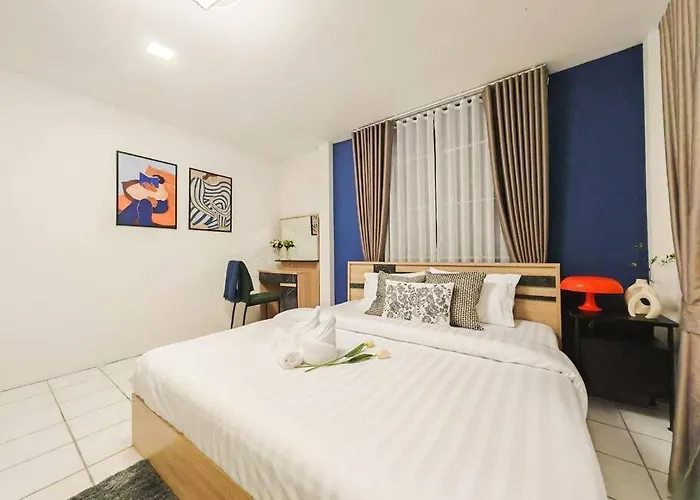 ## Friendly Space Townhouse Walking Street And Beach 2Km ##