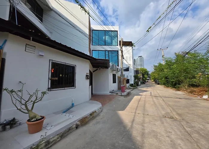 Anni Home Jomtien Beach